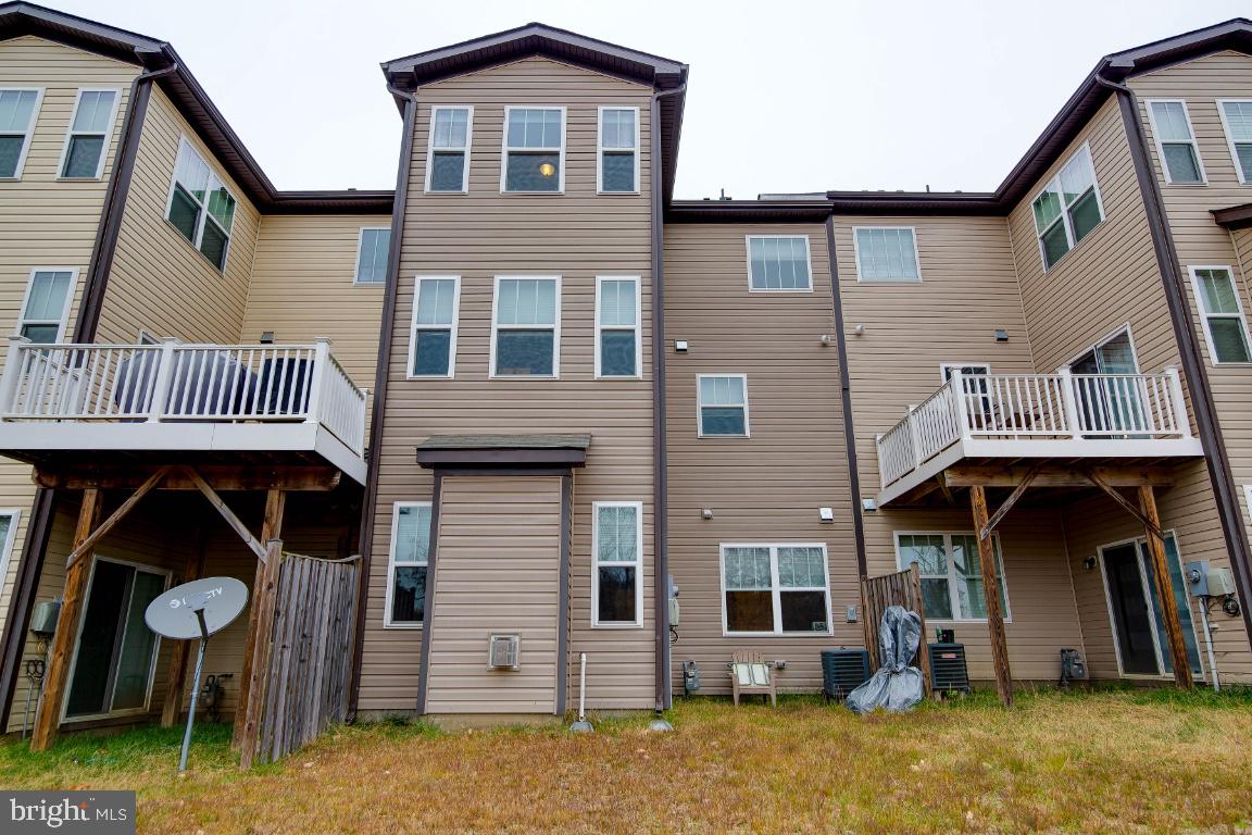 COLONIAL FORGE - Residential