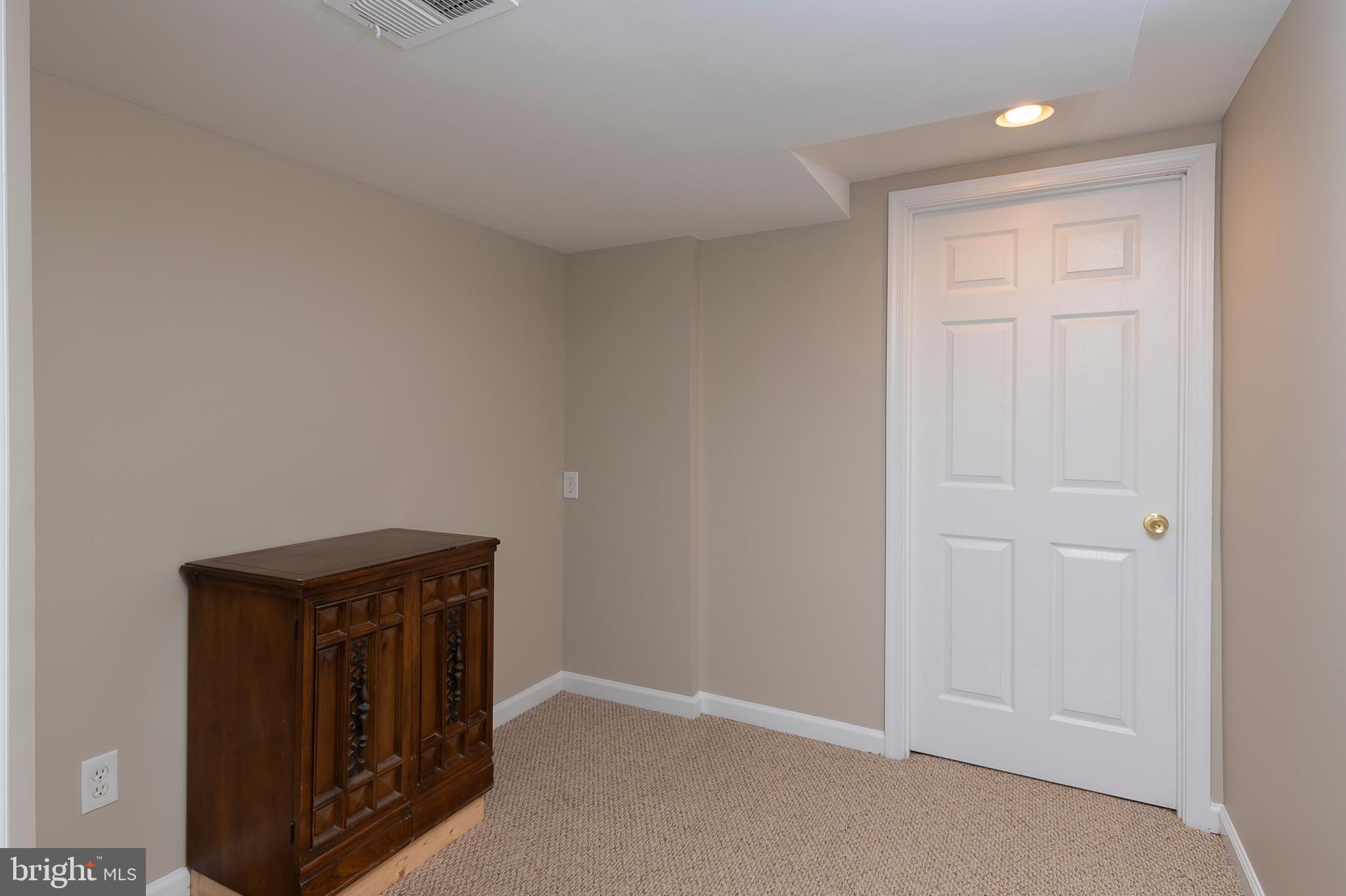 VALLEY MEDE - Residential