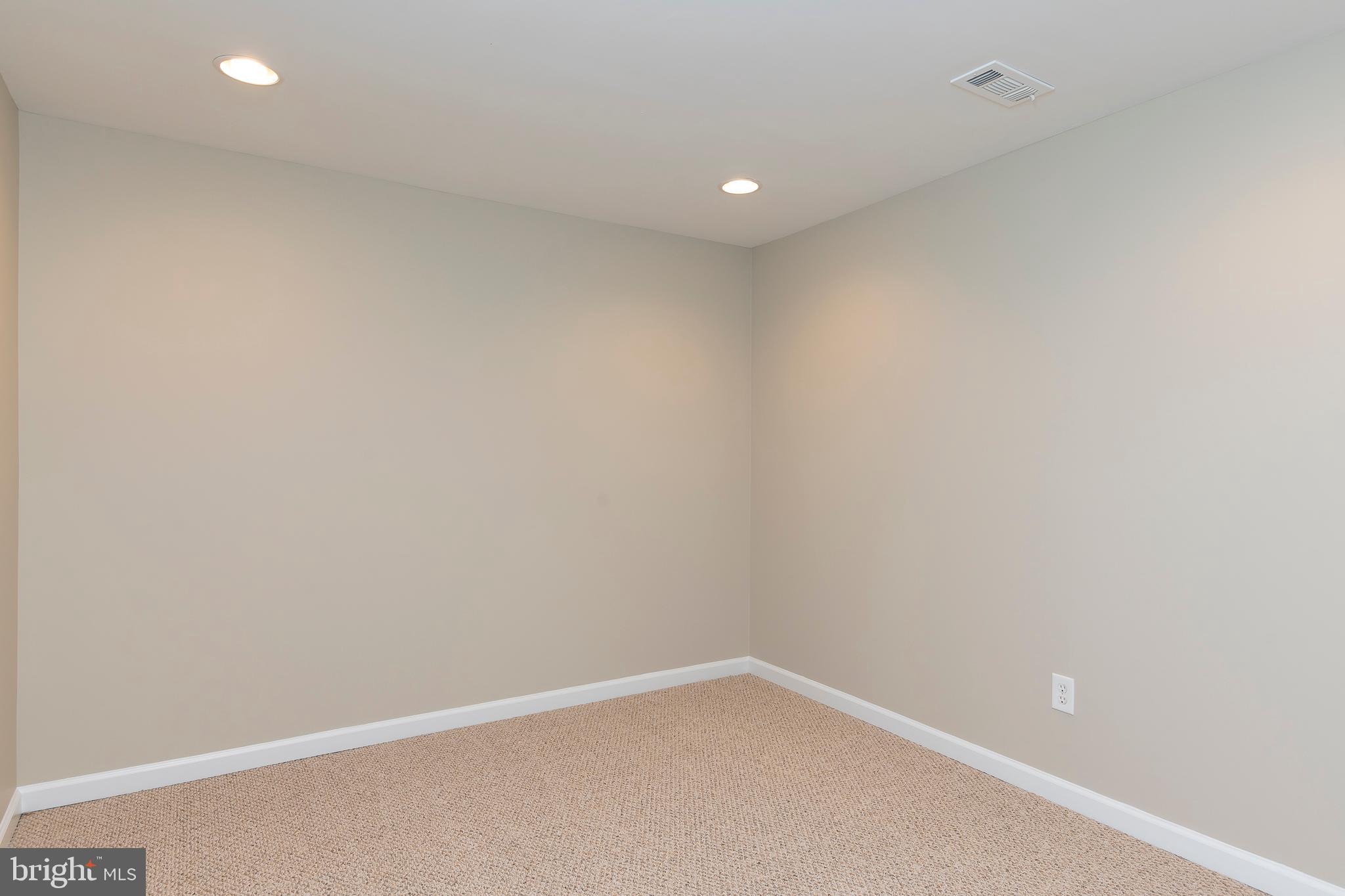 VALLEY MEDE - Residential