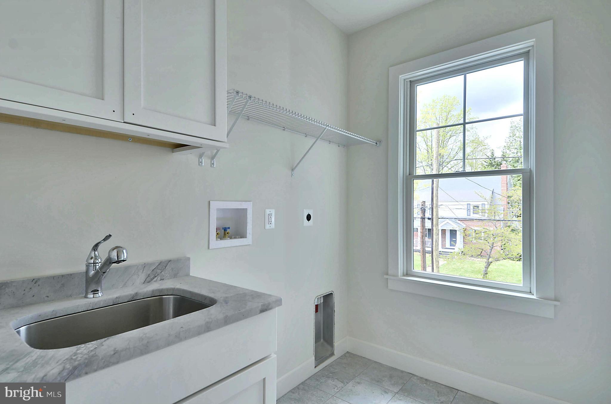 ALTA VISTA TERRACE - Residential