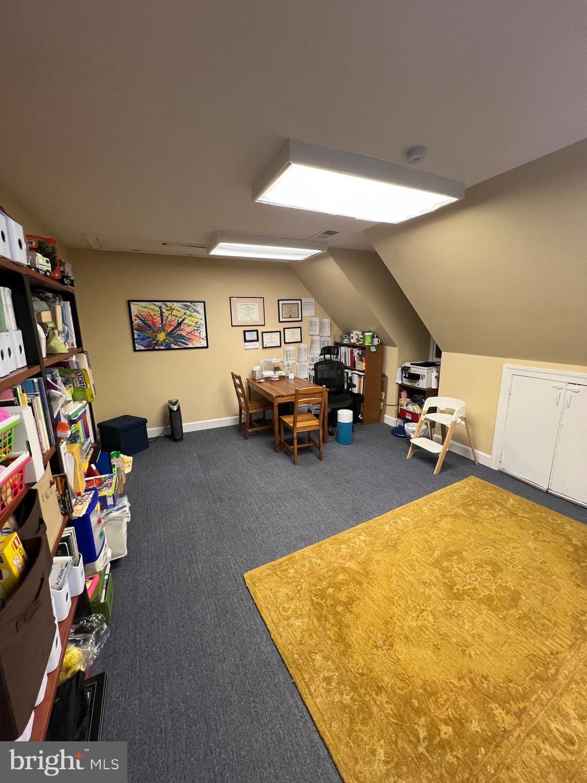 OLD TOWN - Commercial Lease