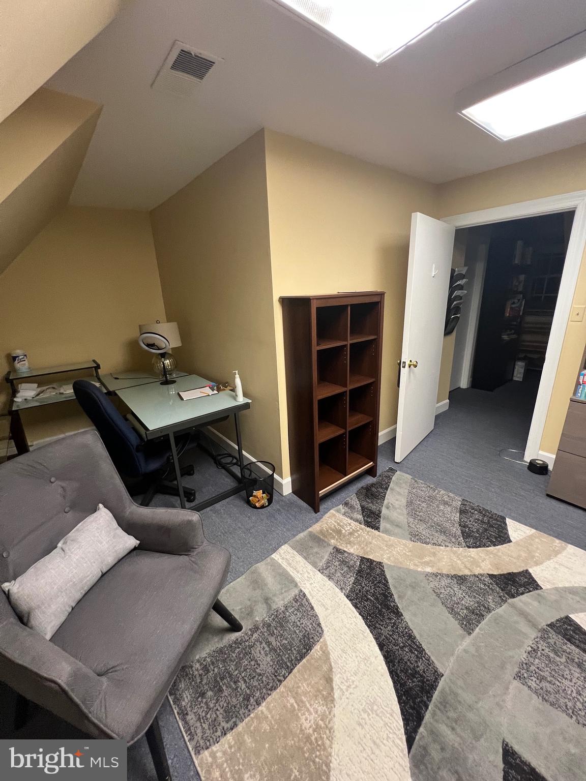 OLD TOWN - Commercial Lease