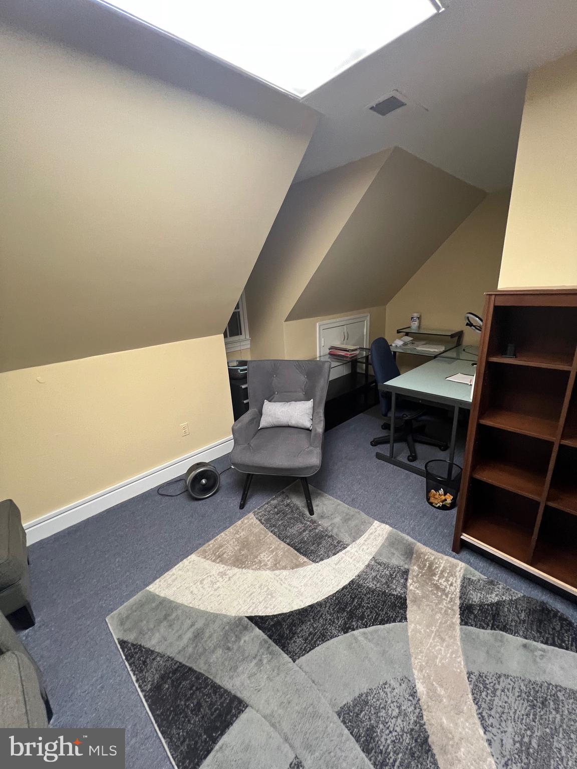 OLD TOWN - Commercial Lease