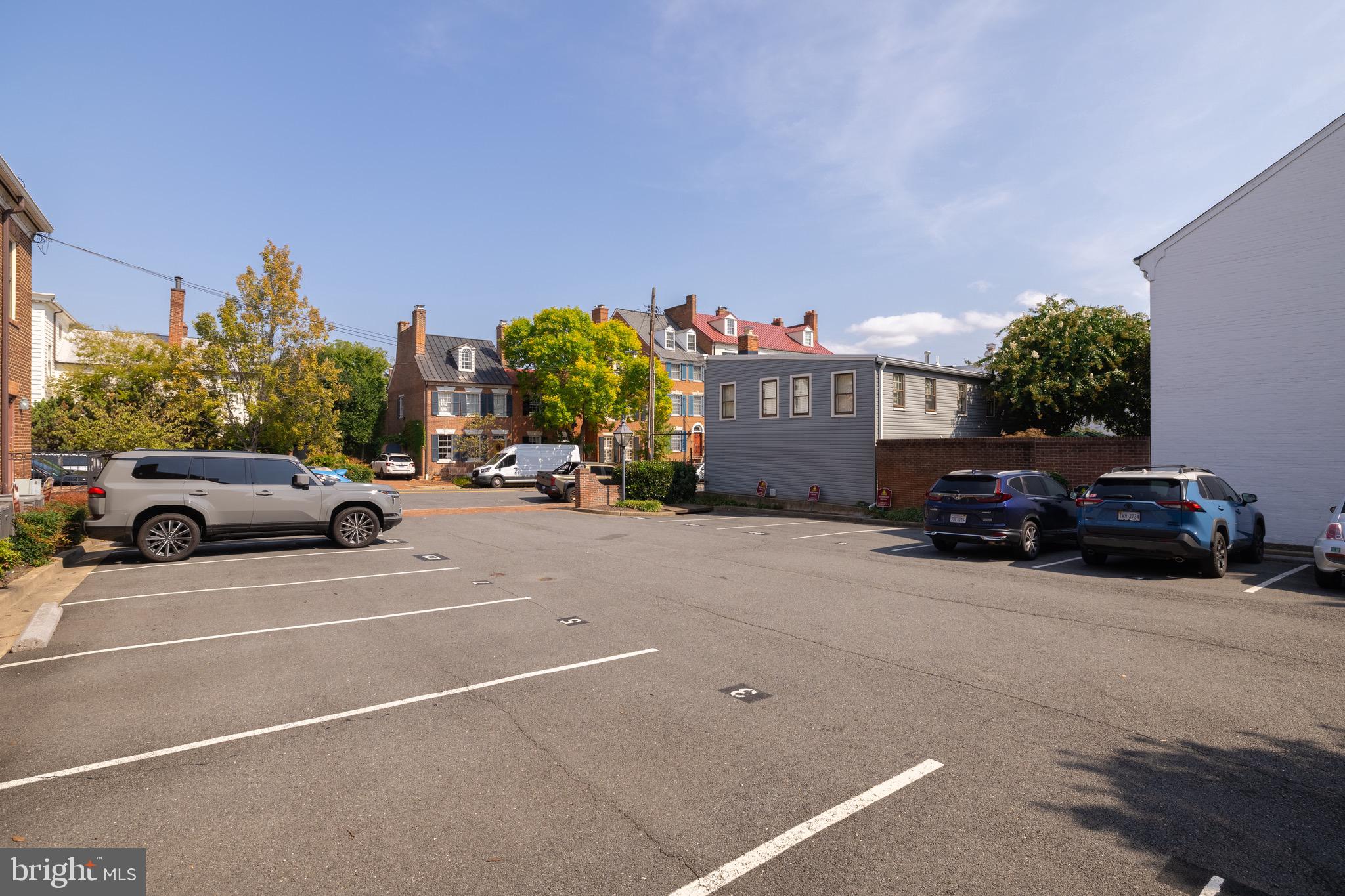 OLD TOWN - Commercial Lease