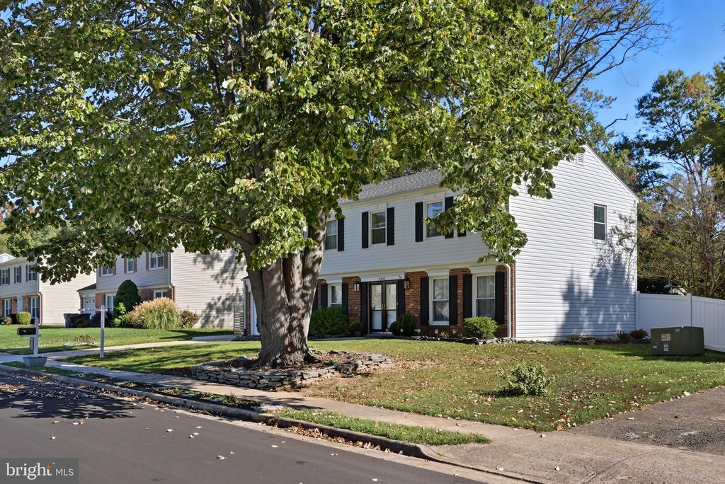 Photo of 4530 Lantern Place, ALEXANDRIA, VA 22306 (MLS # VAFX2274264)