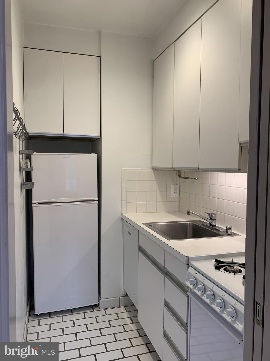 OLD TOWN ALEXANDRIA - Residential Lease