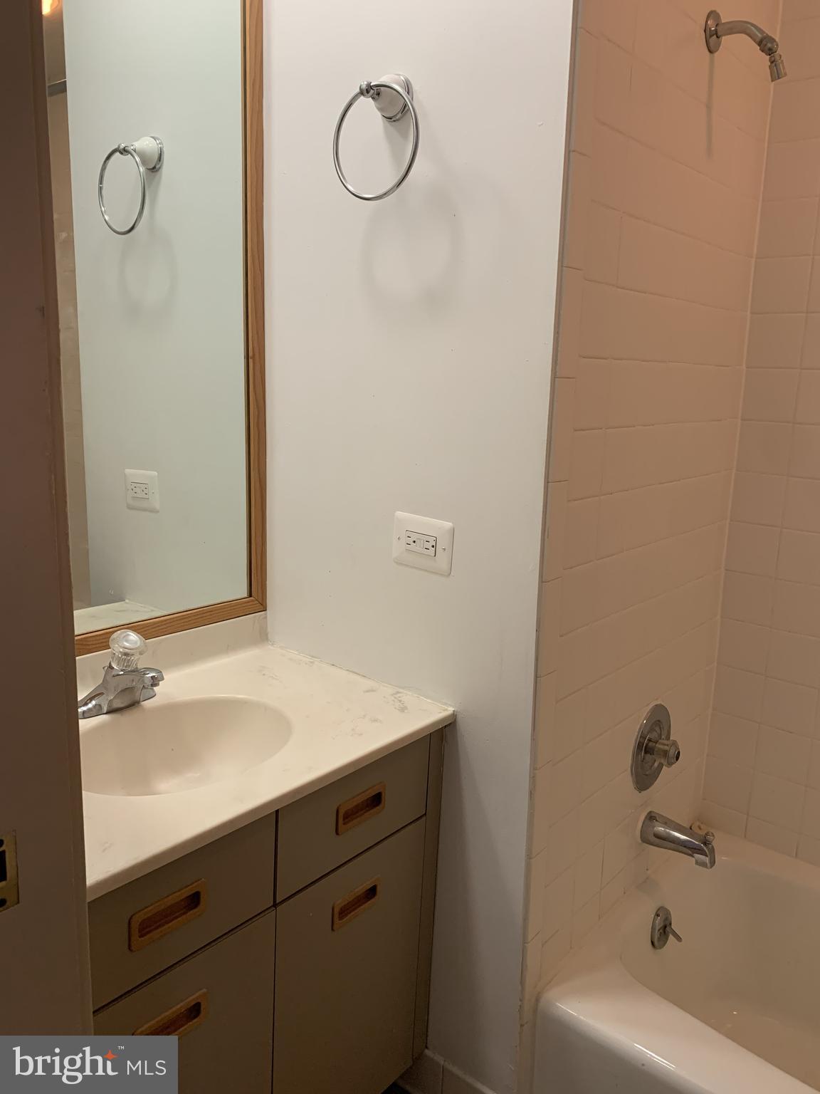 OLD TOWN ALEXANDRIA - Residential Lease