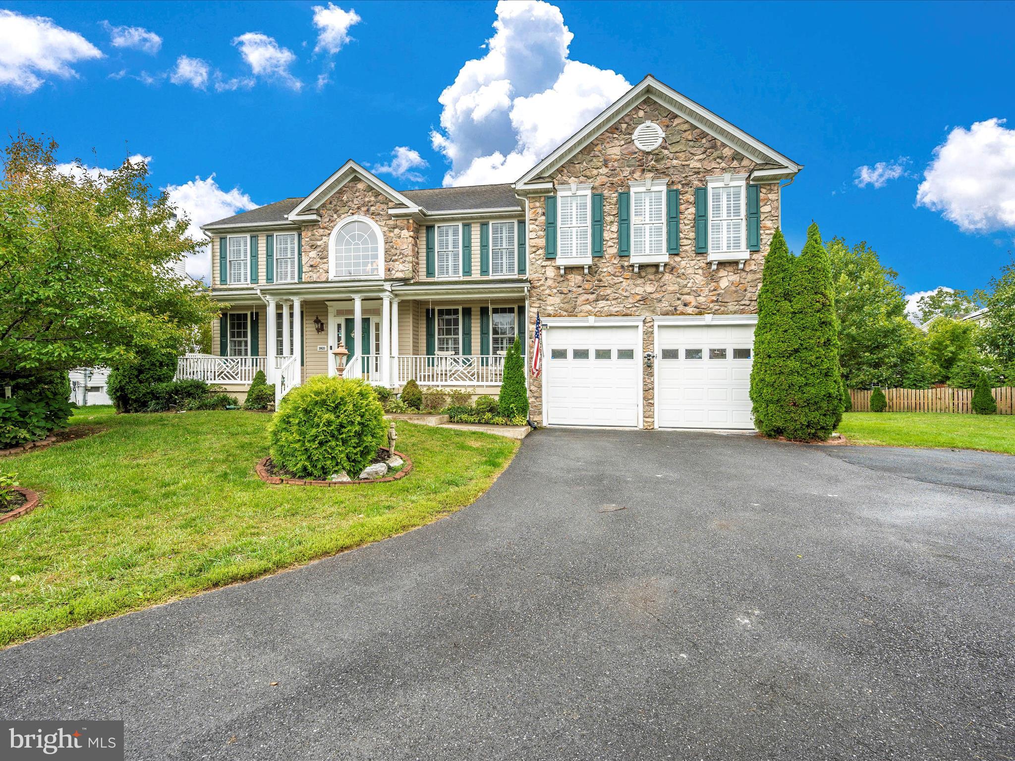 WOODBRIDGE - Residential