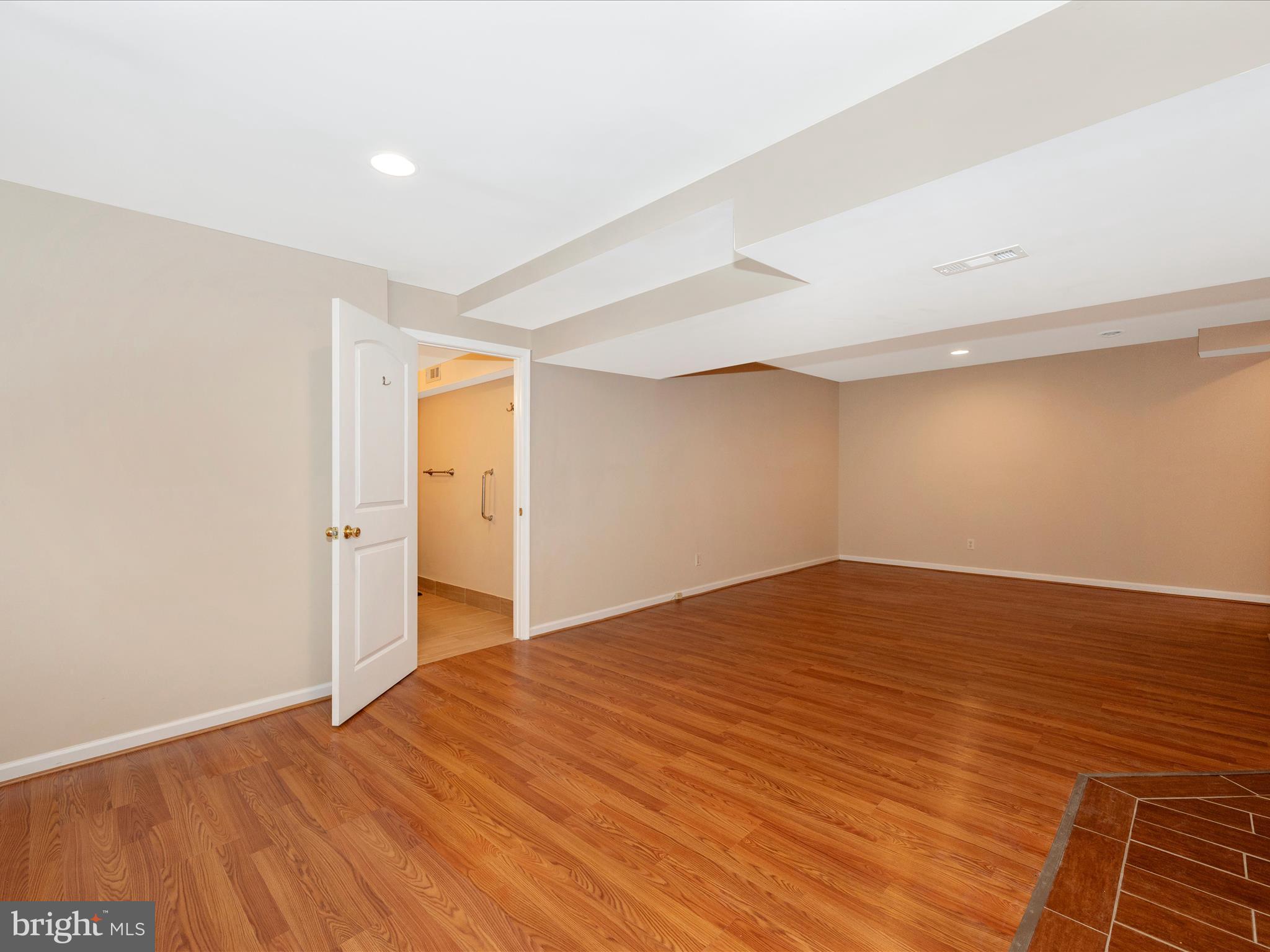 WOODBRIDGE - Residential