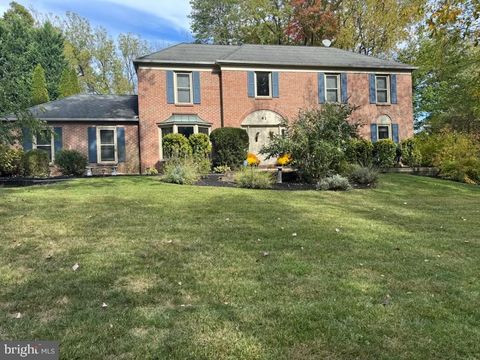 41 LAWRENCIA DRIVE LAWRENCEVILLE NJ 08648