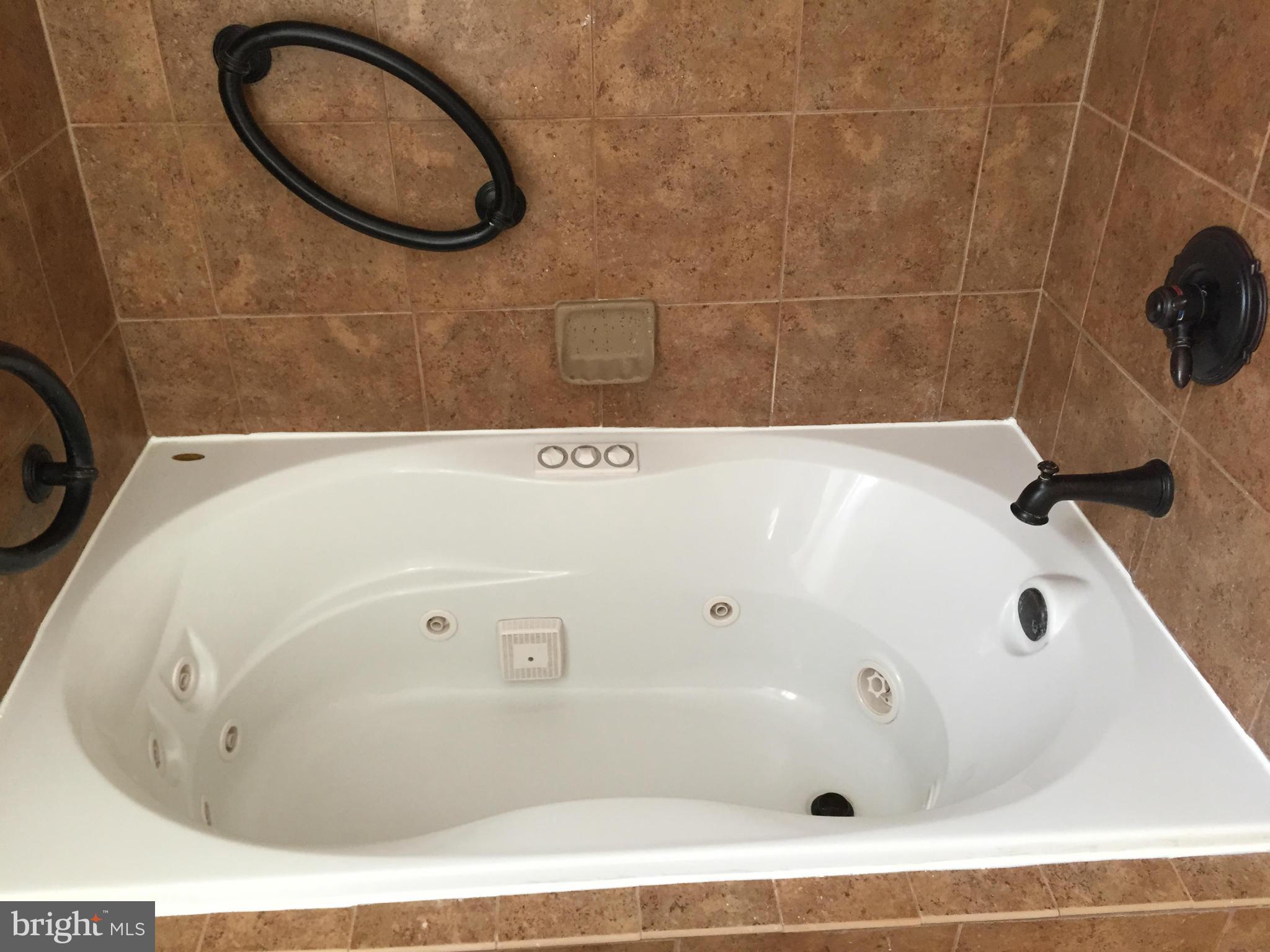 WOODLAWN- FELDMANS ADDN - Residential