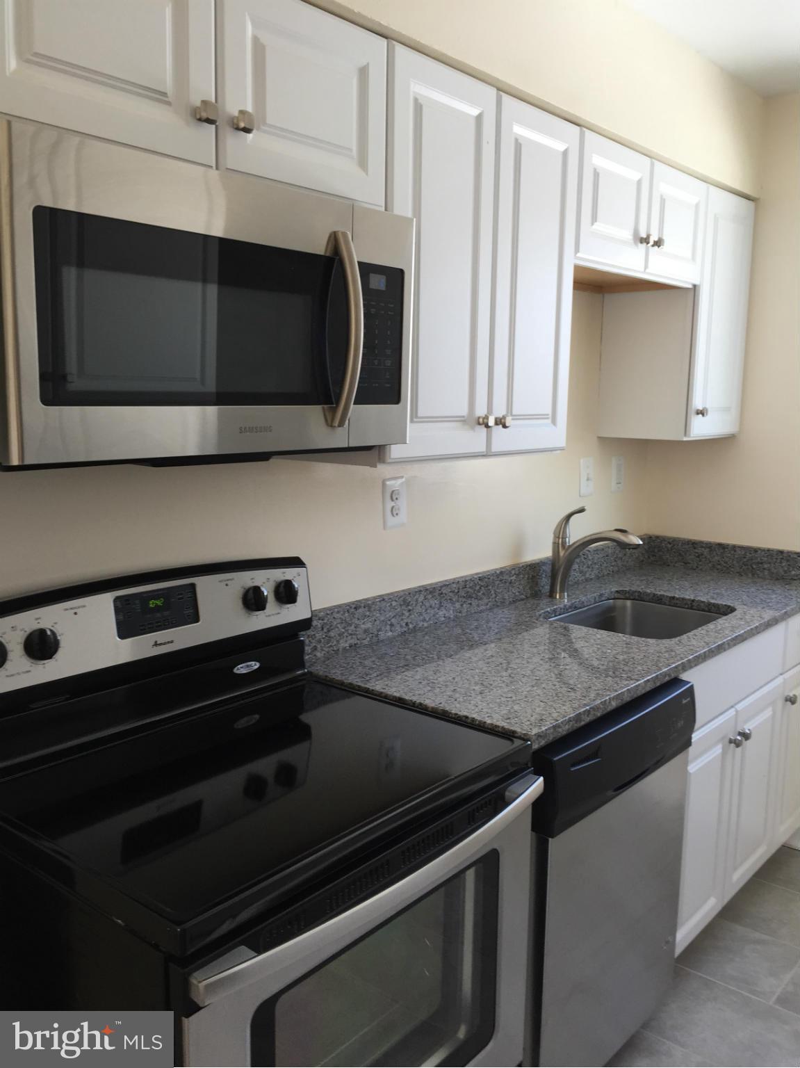 WOODLAWN- FELDMANS ADDN - Residential