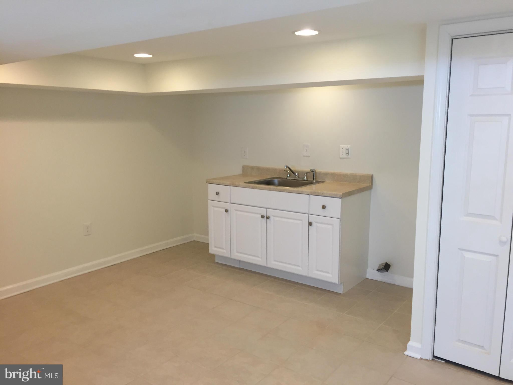 WOODLAWN- FELDMANS ADDN - Residential