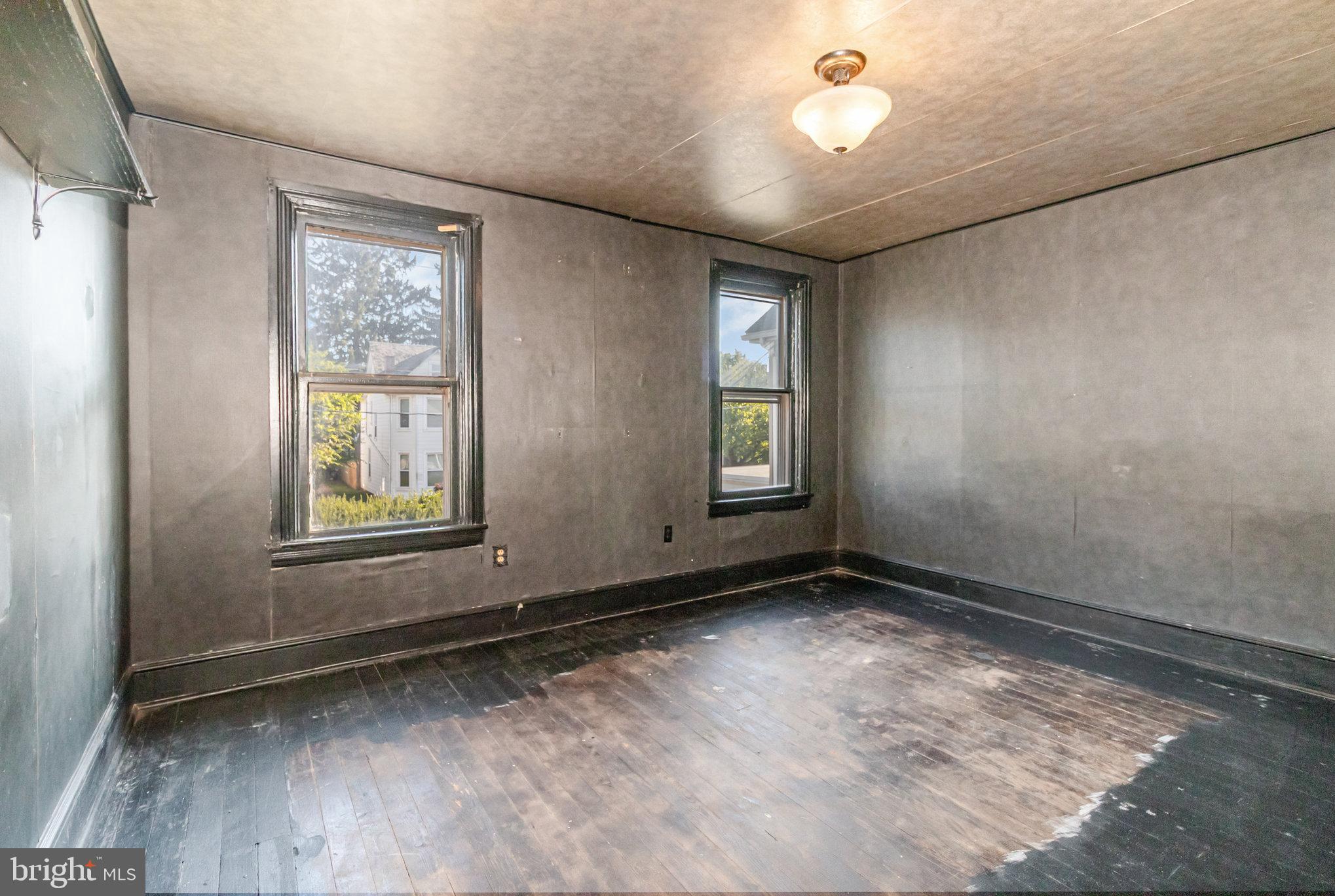 CHAMBERSBURG - Residential