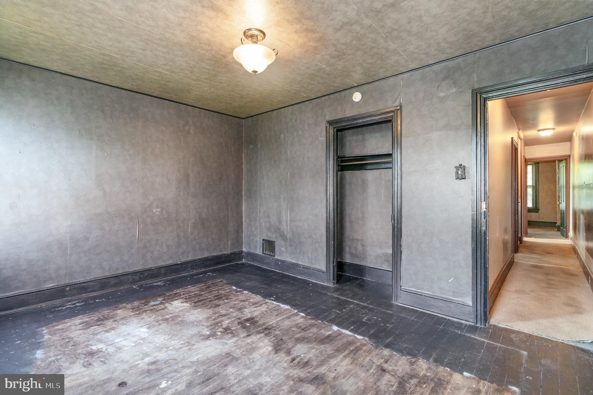 CHAMBERSBURG - Residential