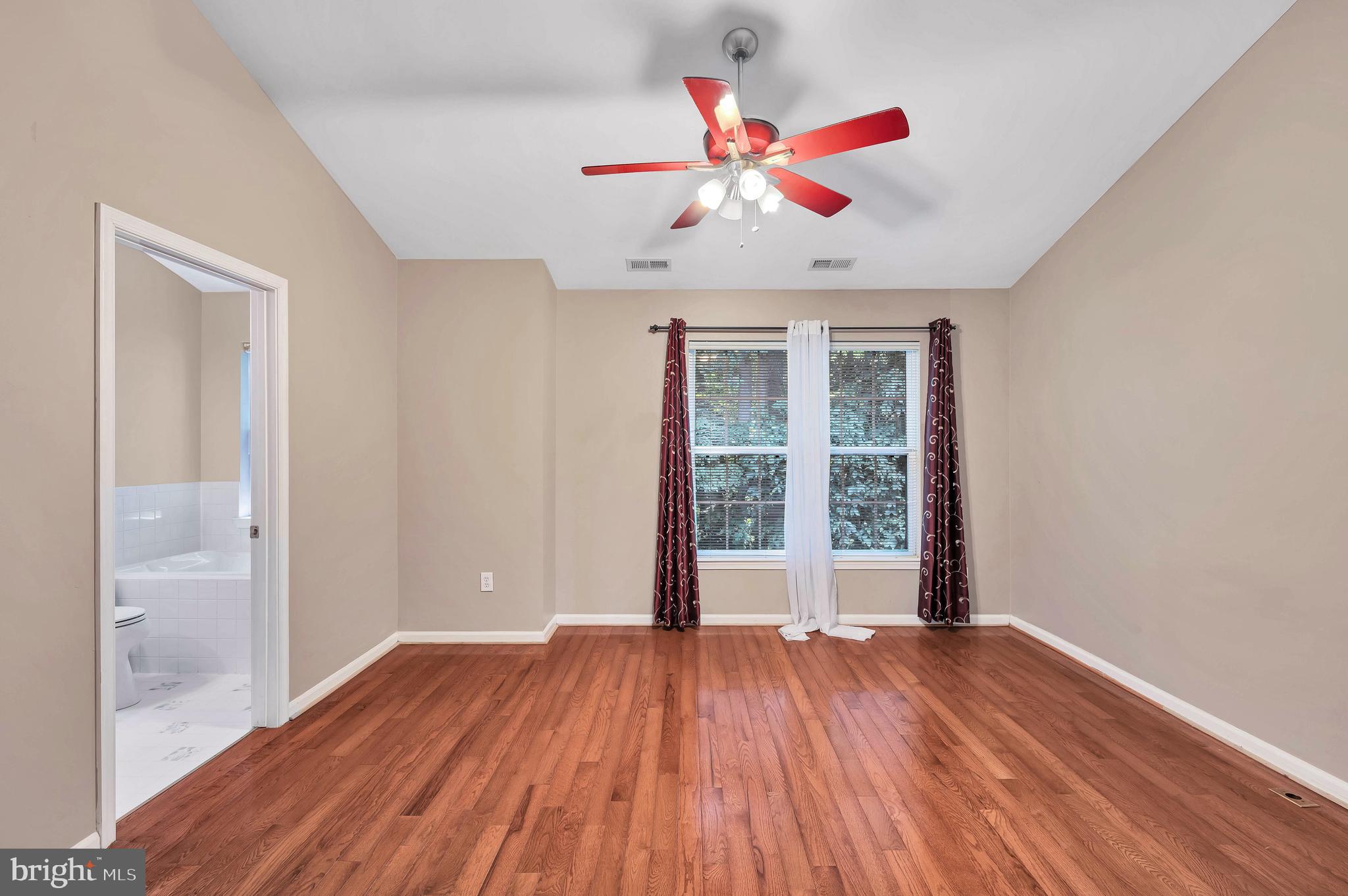 TRAILS AT WOODLOT - Residential