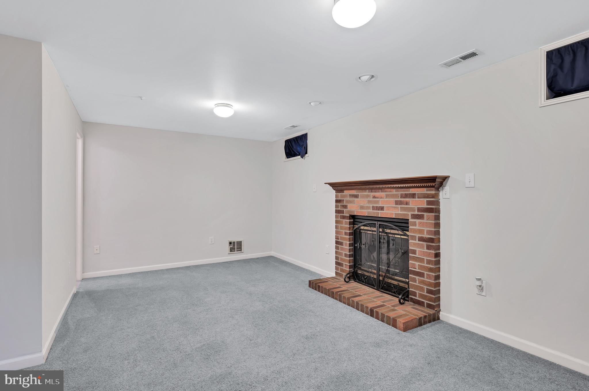 TRAILS AT WOODLOT - Residential