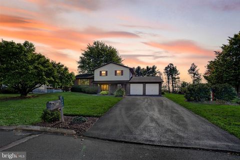 Photo of 7444 Franks Drive, BATH, PA 18014 (MLS # PANH2008922) Photo of 7444 Franks Drive, BATH, PA 18014 (MLS # PANH2008922)