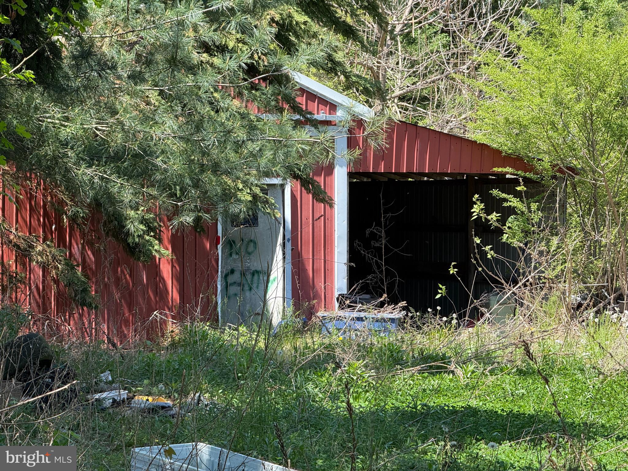 18594 OAK ROAD