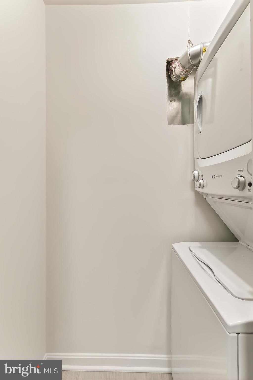 VICTORIA CROSSINGS AT MANCHESTER LAKES - Residential