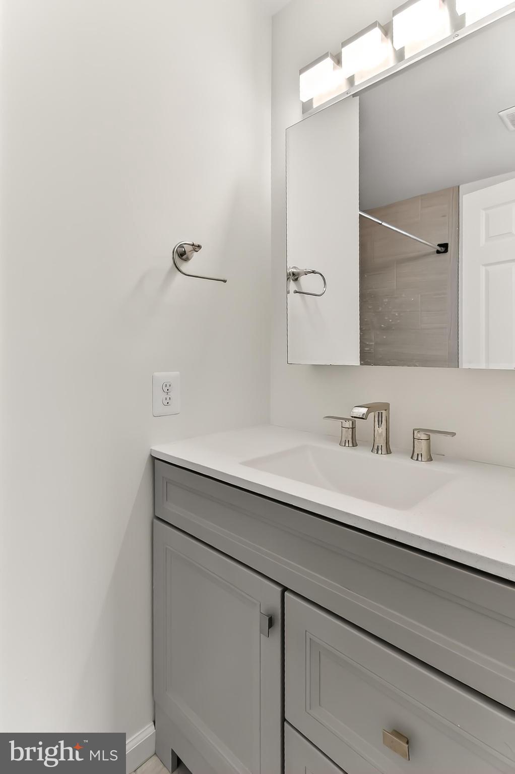 VICTORIA CROSSINGS AT MANCHESTER LAKES - Residential