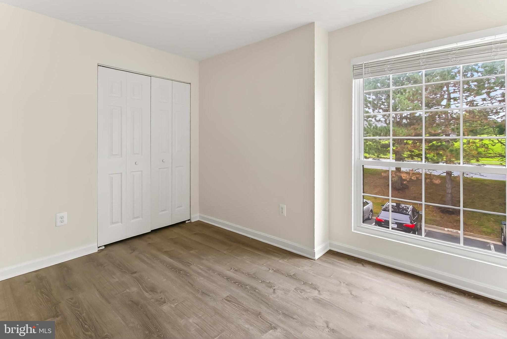 VICTORIA CROSSINGS AT MANCHESTER LAKES - Residential