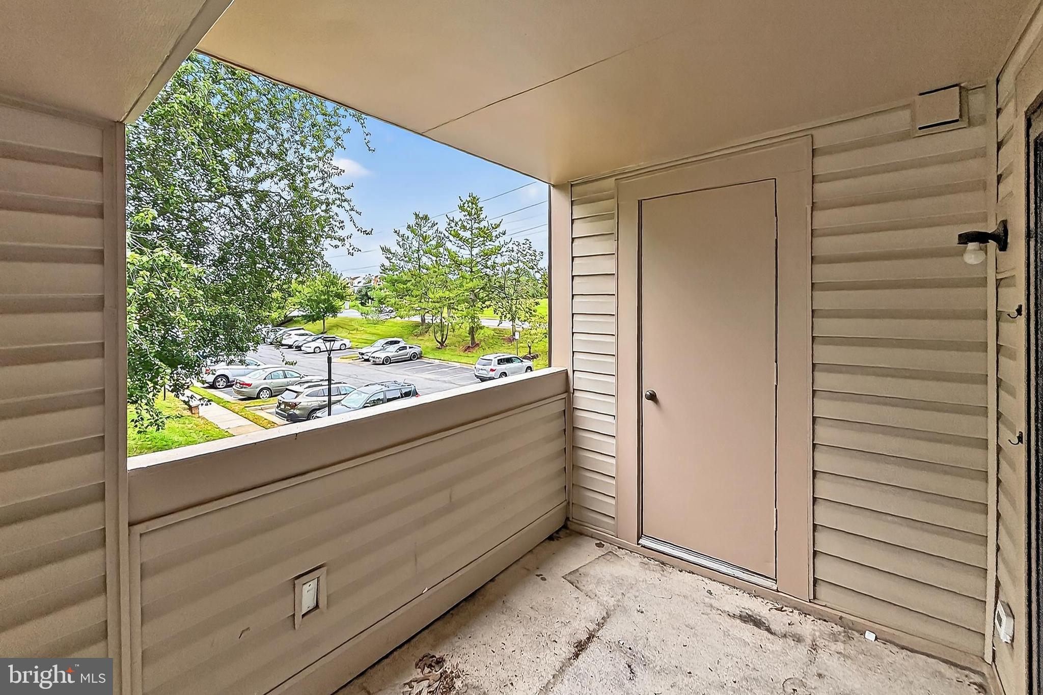 VICTORIA CROSSINGS AT MANCHESTER LAKES - Residential