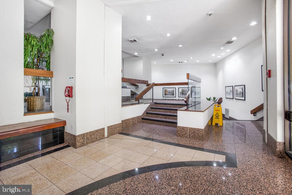 WATERGATE AT LANDMARK - Residential