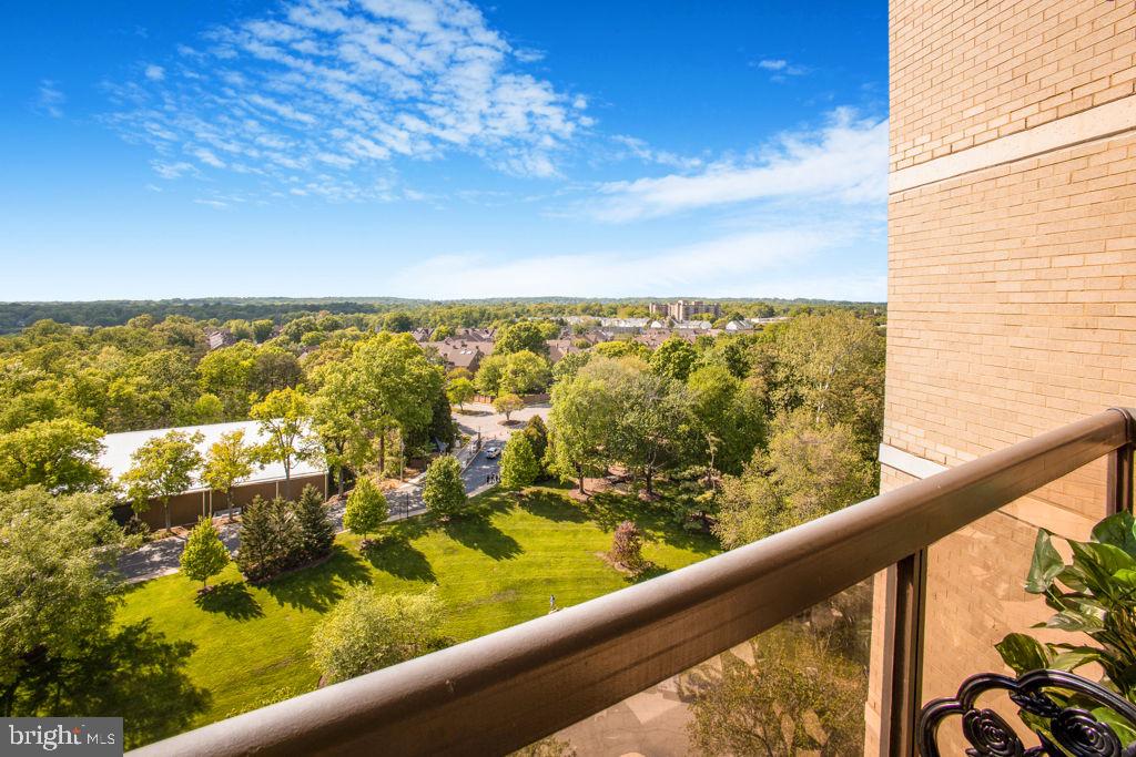 WATERGATE AT LANDMARK - Residential