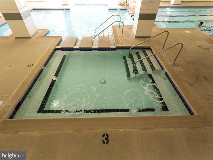 WATERGATE AT LANDMARK - Residential