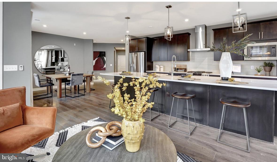 3927 FAIR RIDGE DRIVE 208
