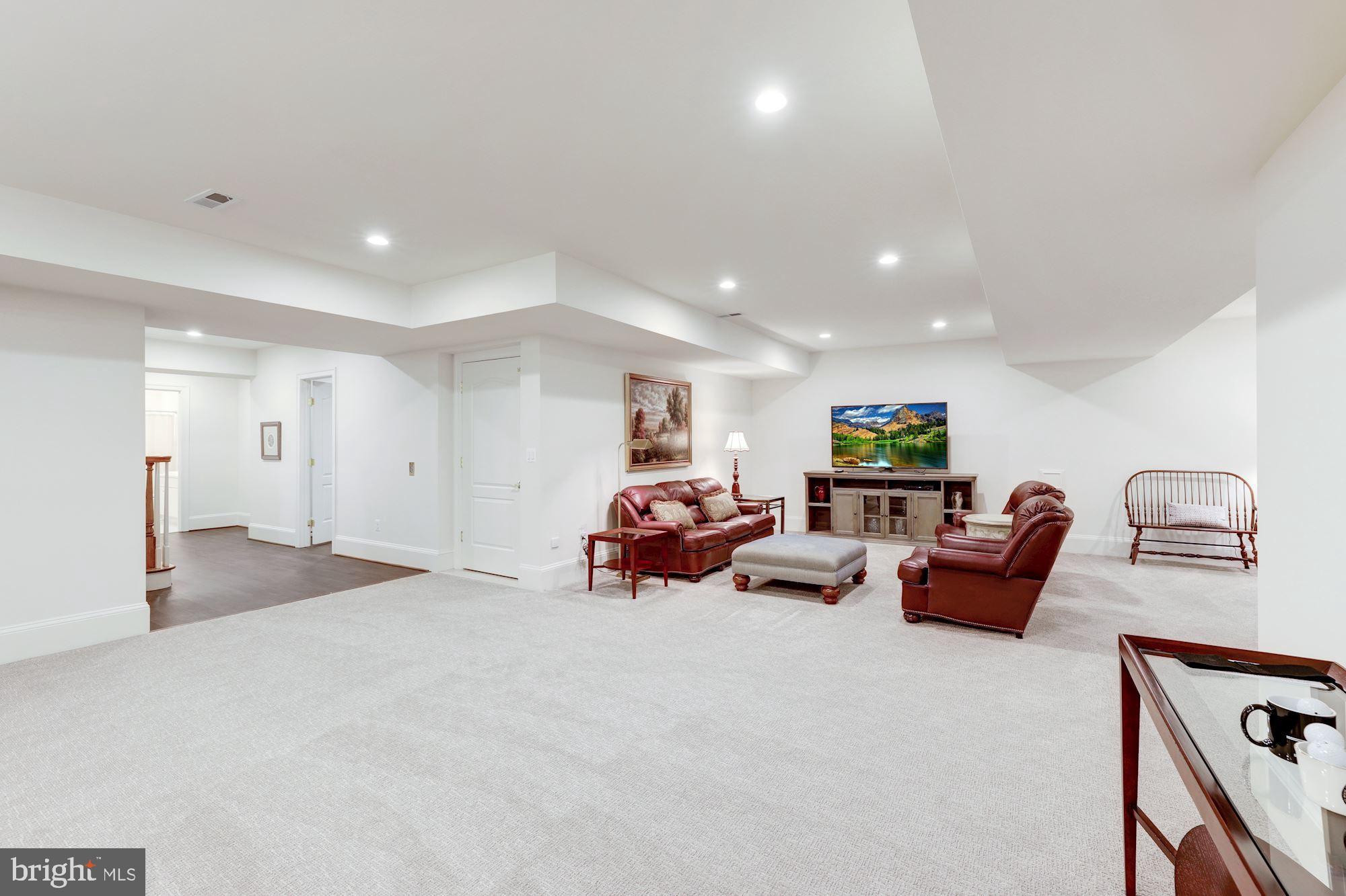 EVANS FARM - Residential