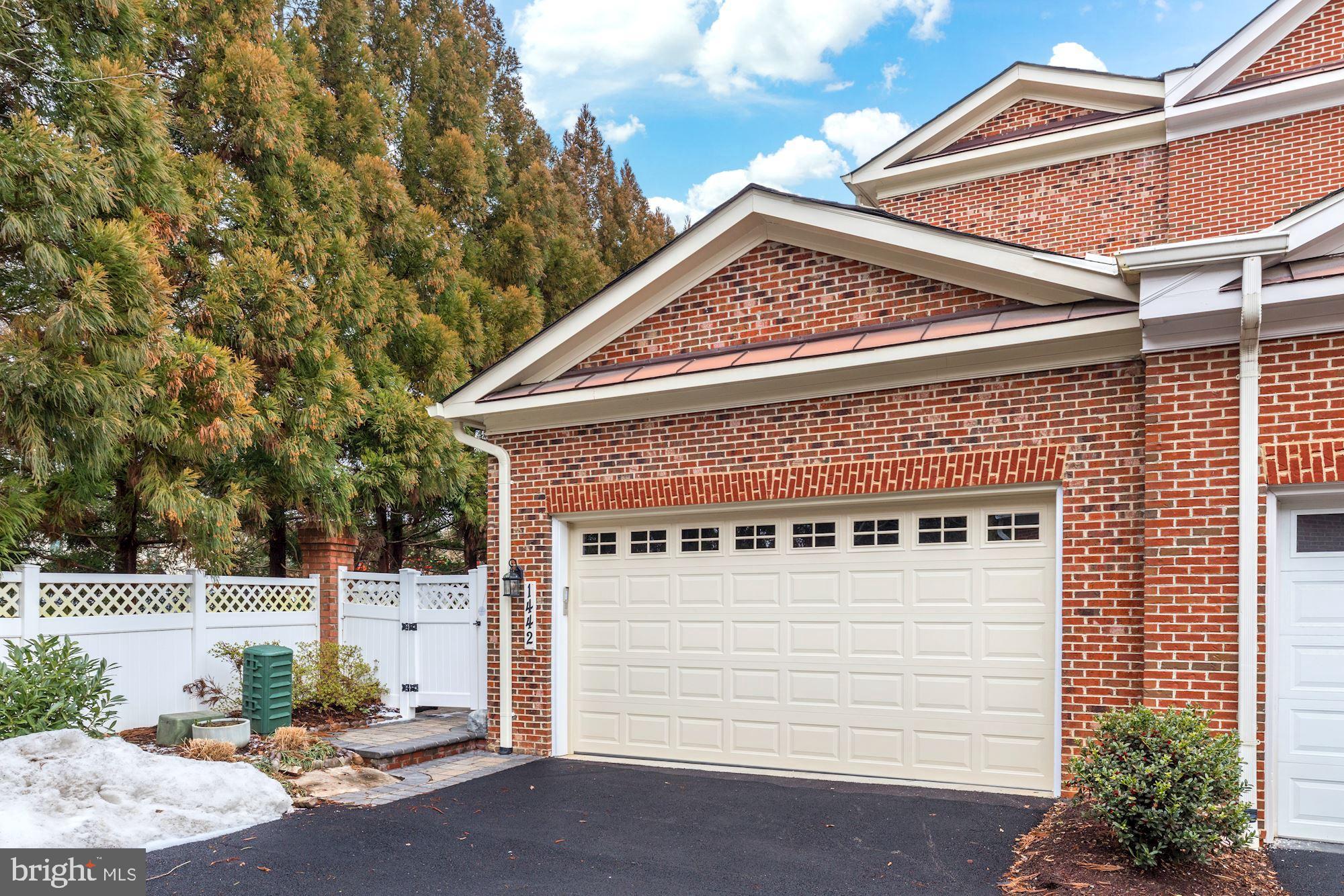 EVANS FARM - Residential