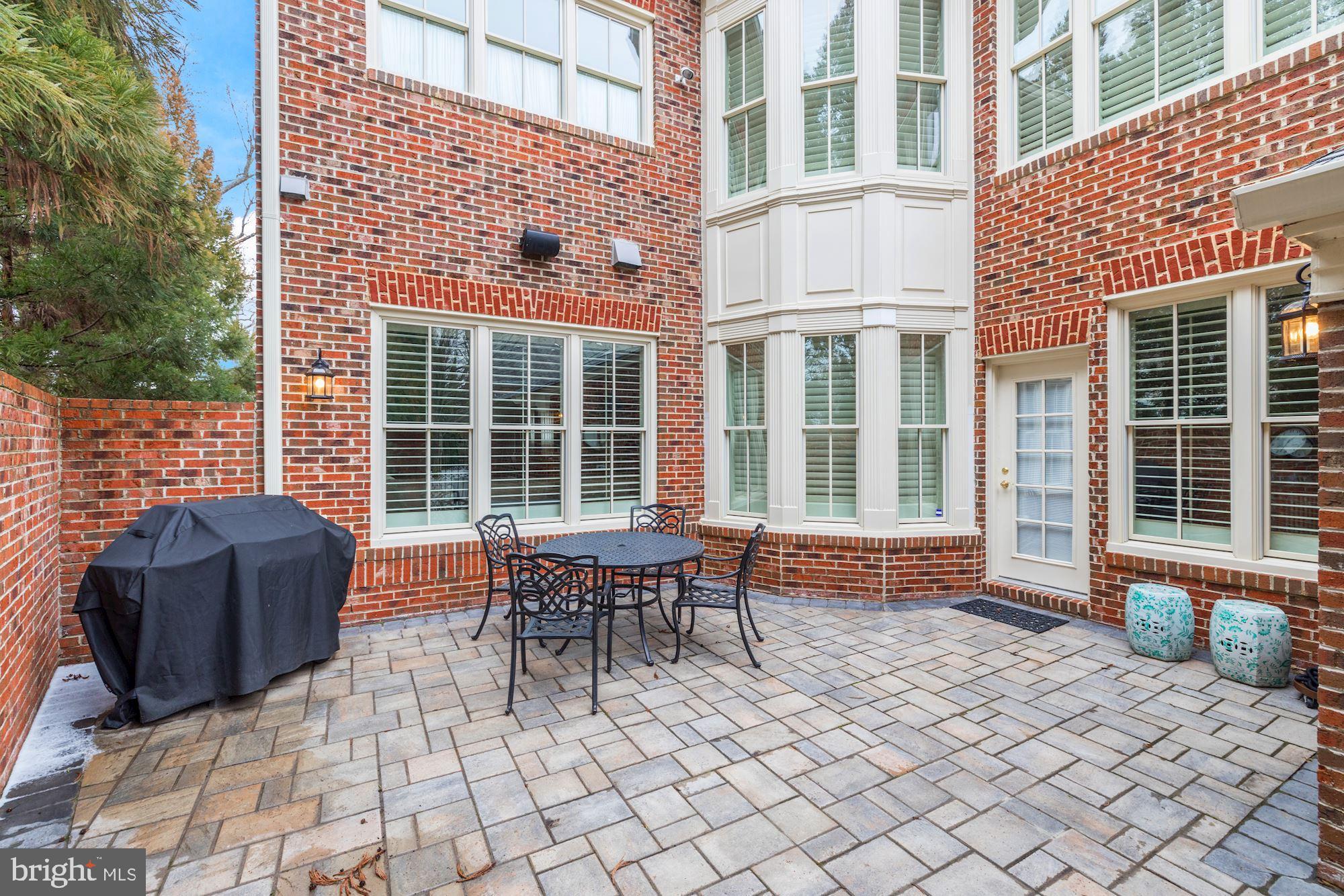 EVANS FARM - Residential