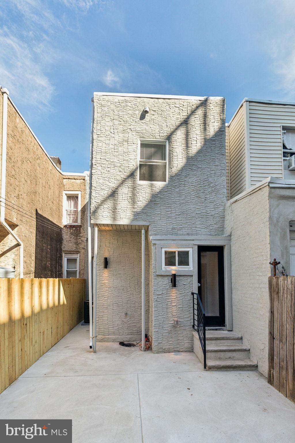 PORT RICHMOND - Residential