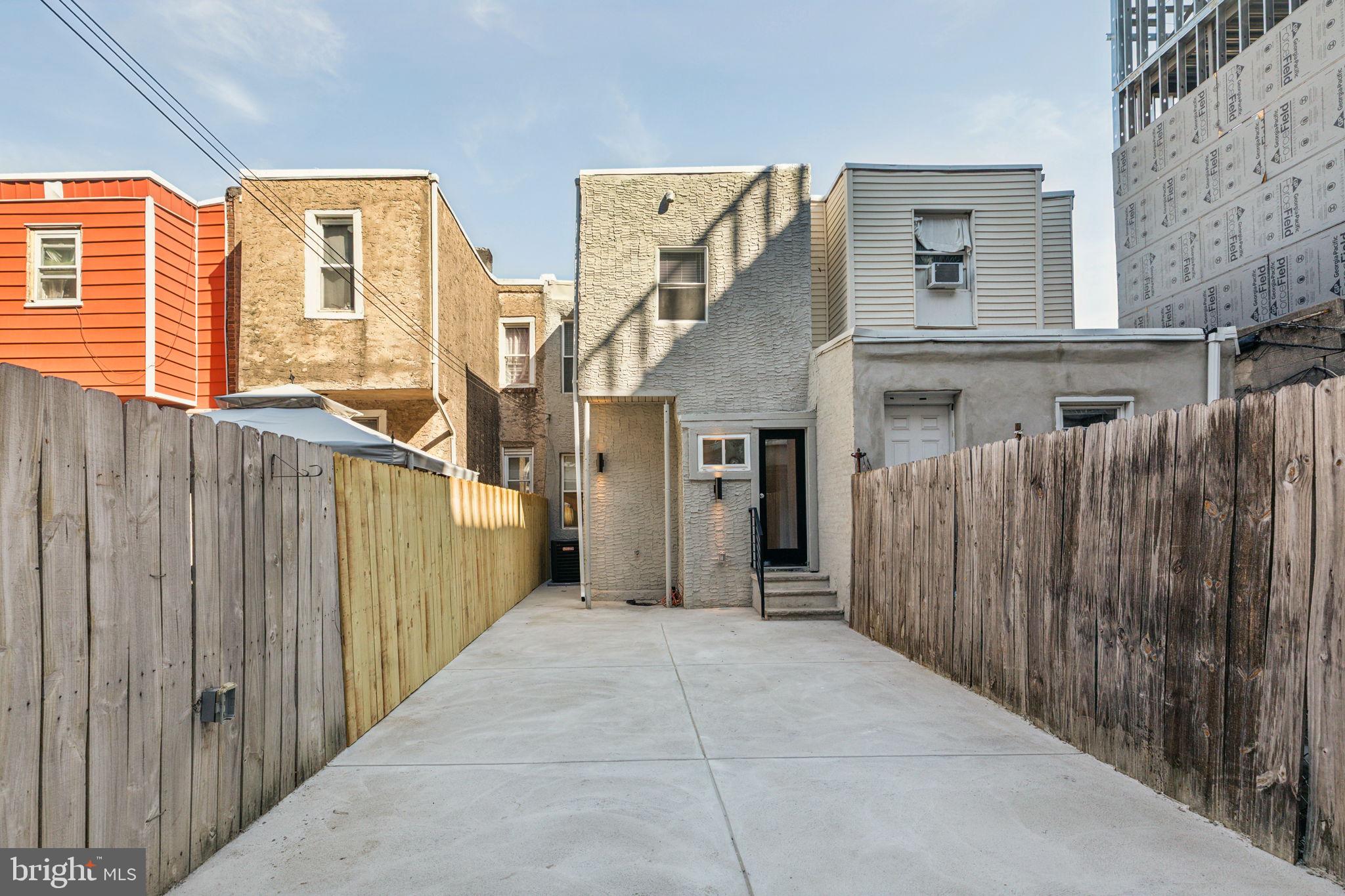 PORT RICHMOND - Residential