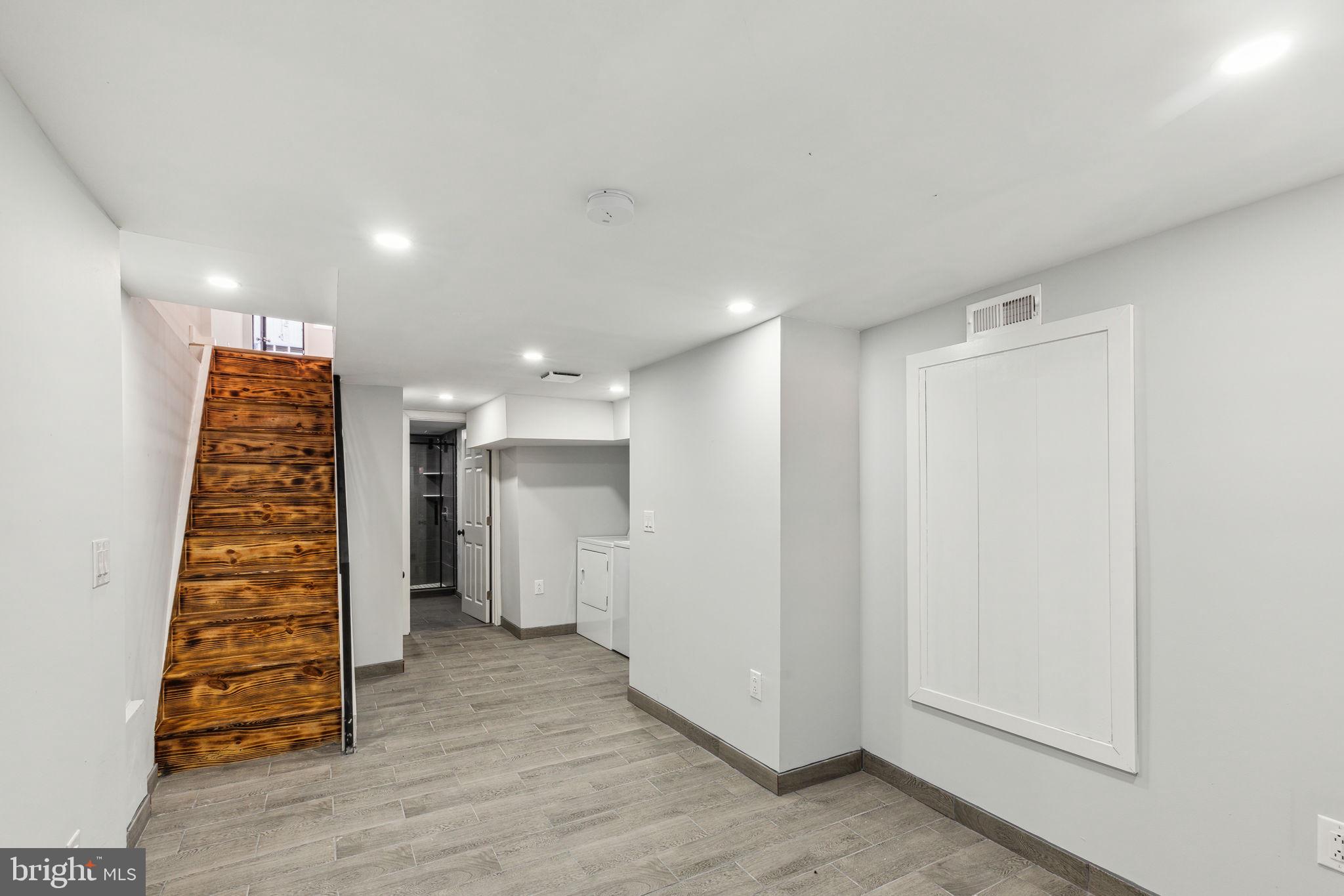 PORT RICHMOND - Residential