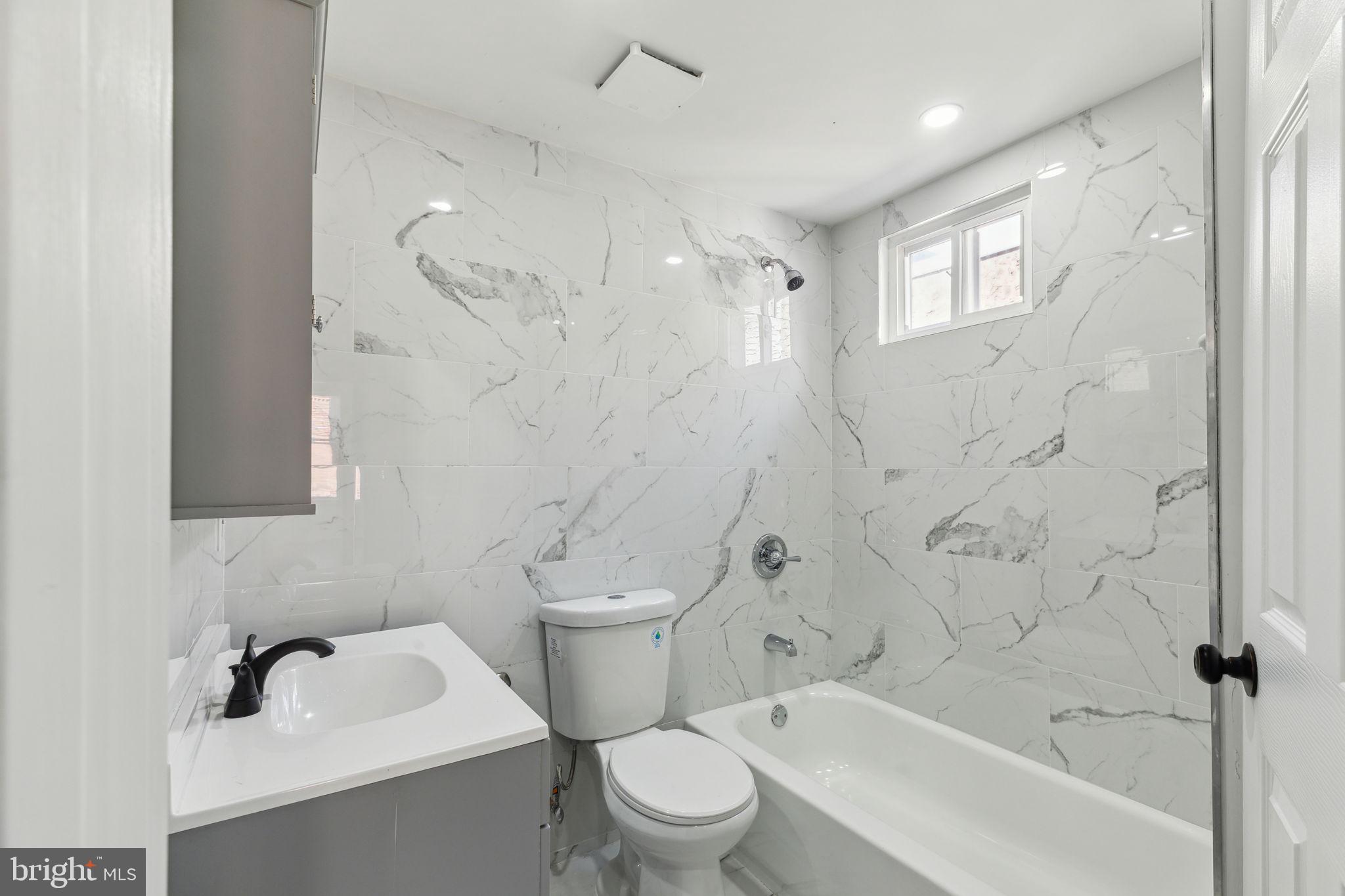 PORT RICHMOND - Residential