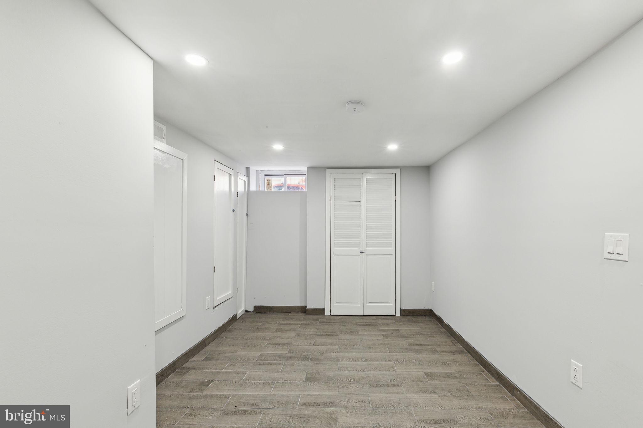 PORT RICHMOND - Residential