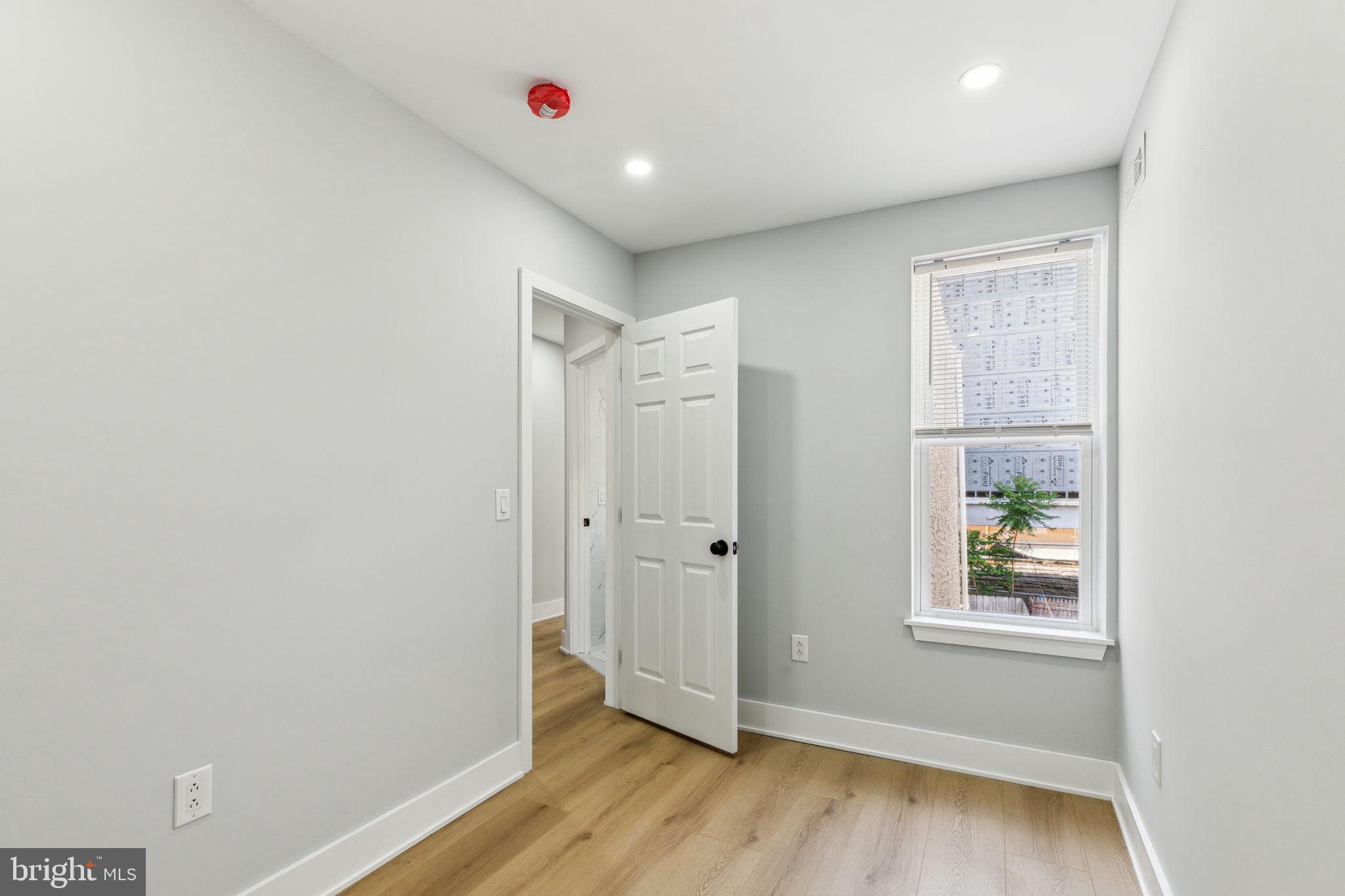 PORT RICHMOND - Residential