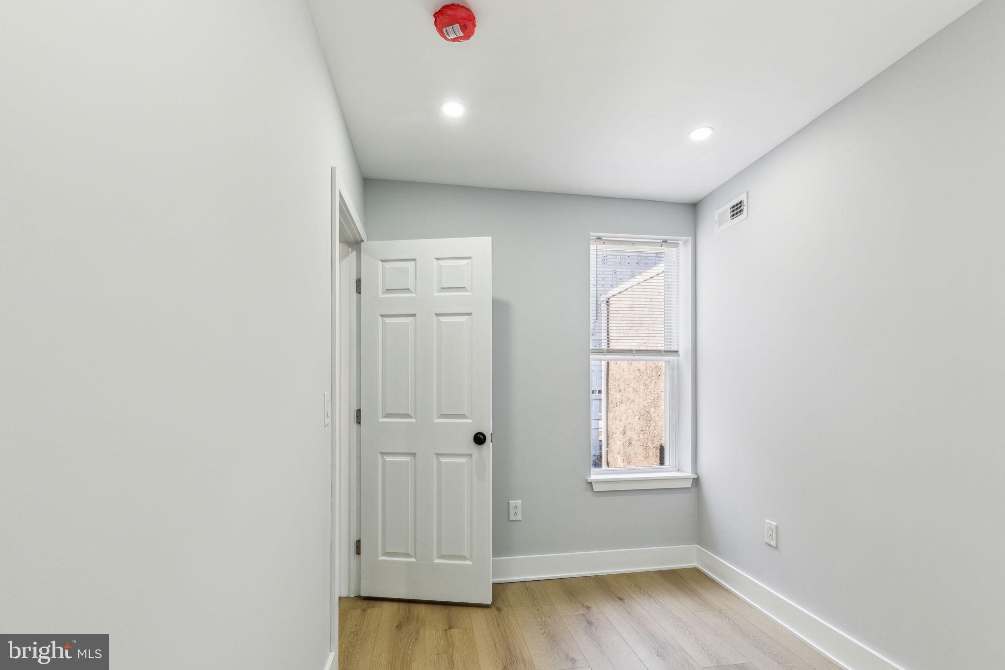 PORT RICHMOND - Residential