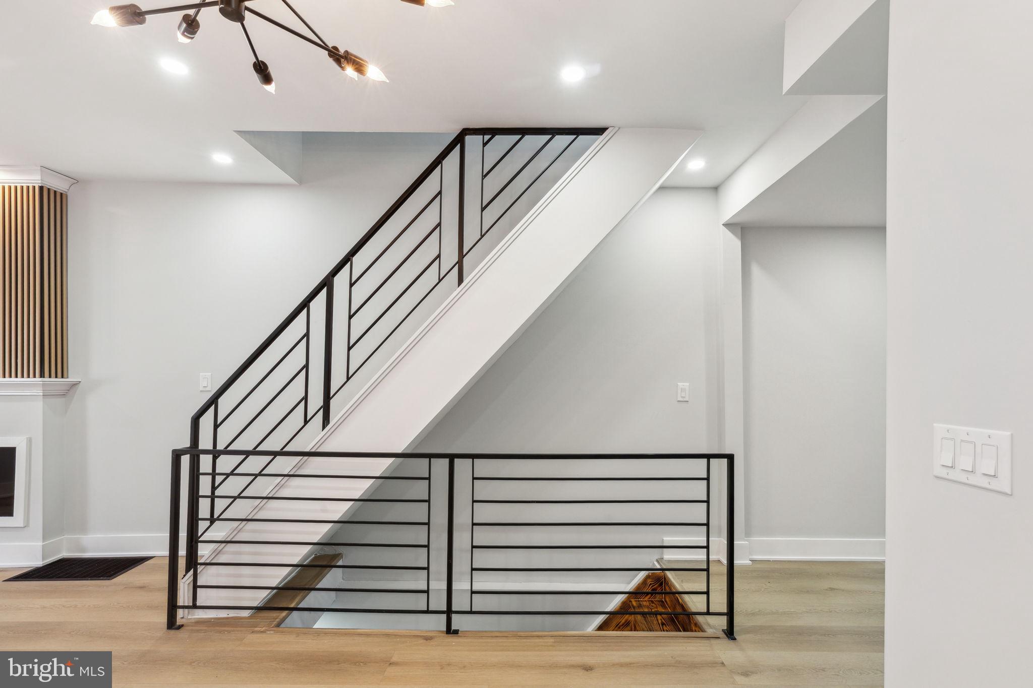 PORT RICHMOND - Residential