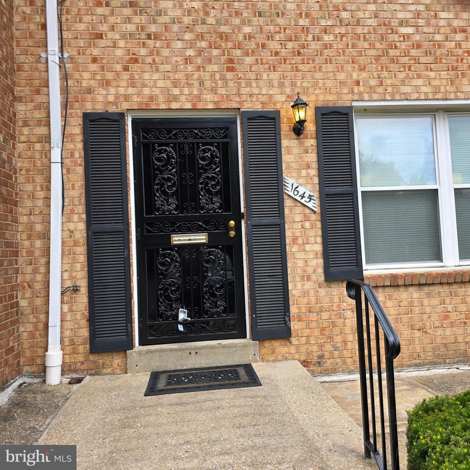 1645 ADDISON ROAD S