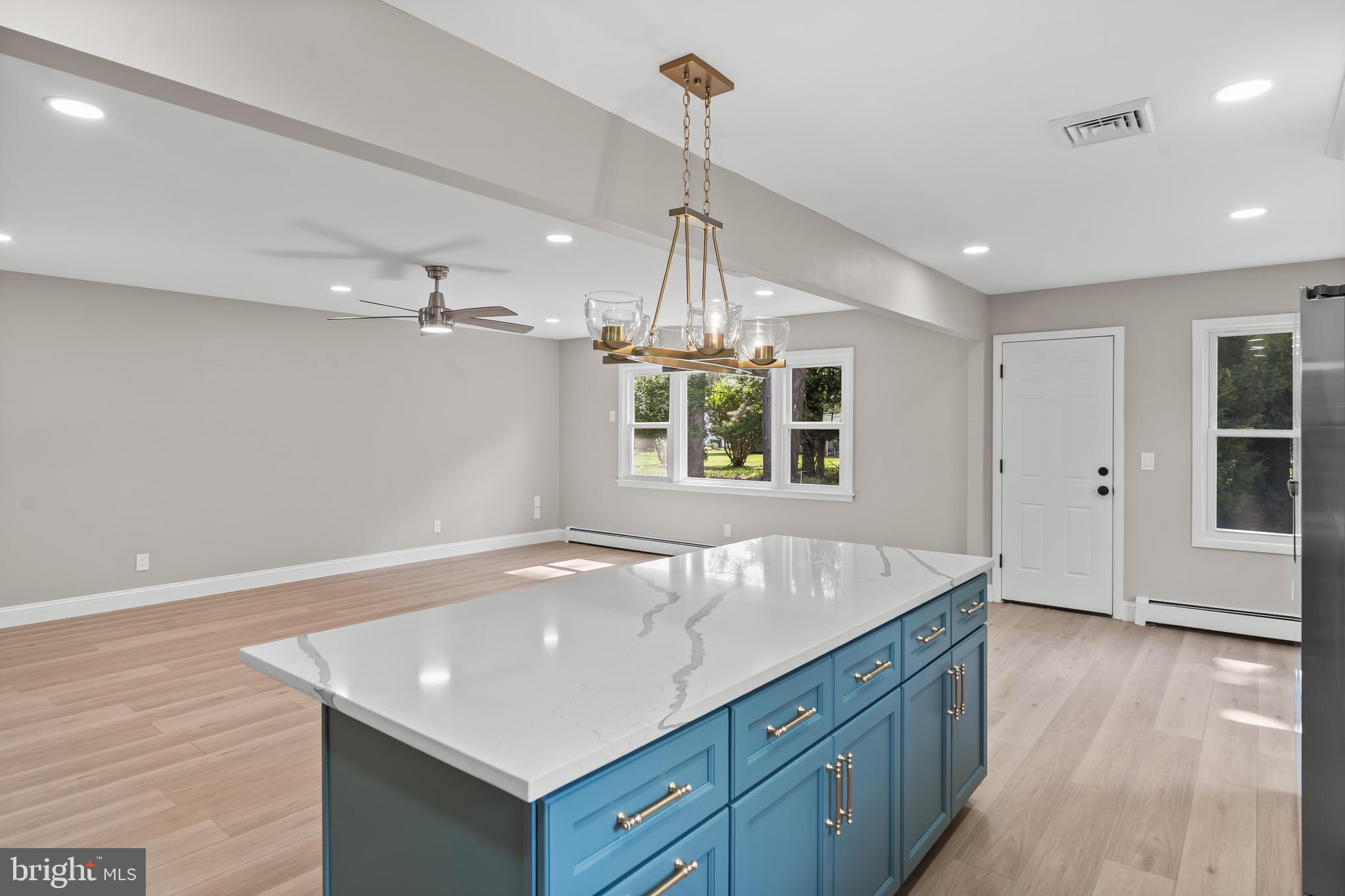 SILVER RIDGE PARK EAST - Residential