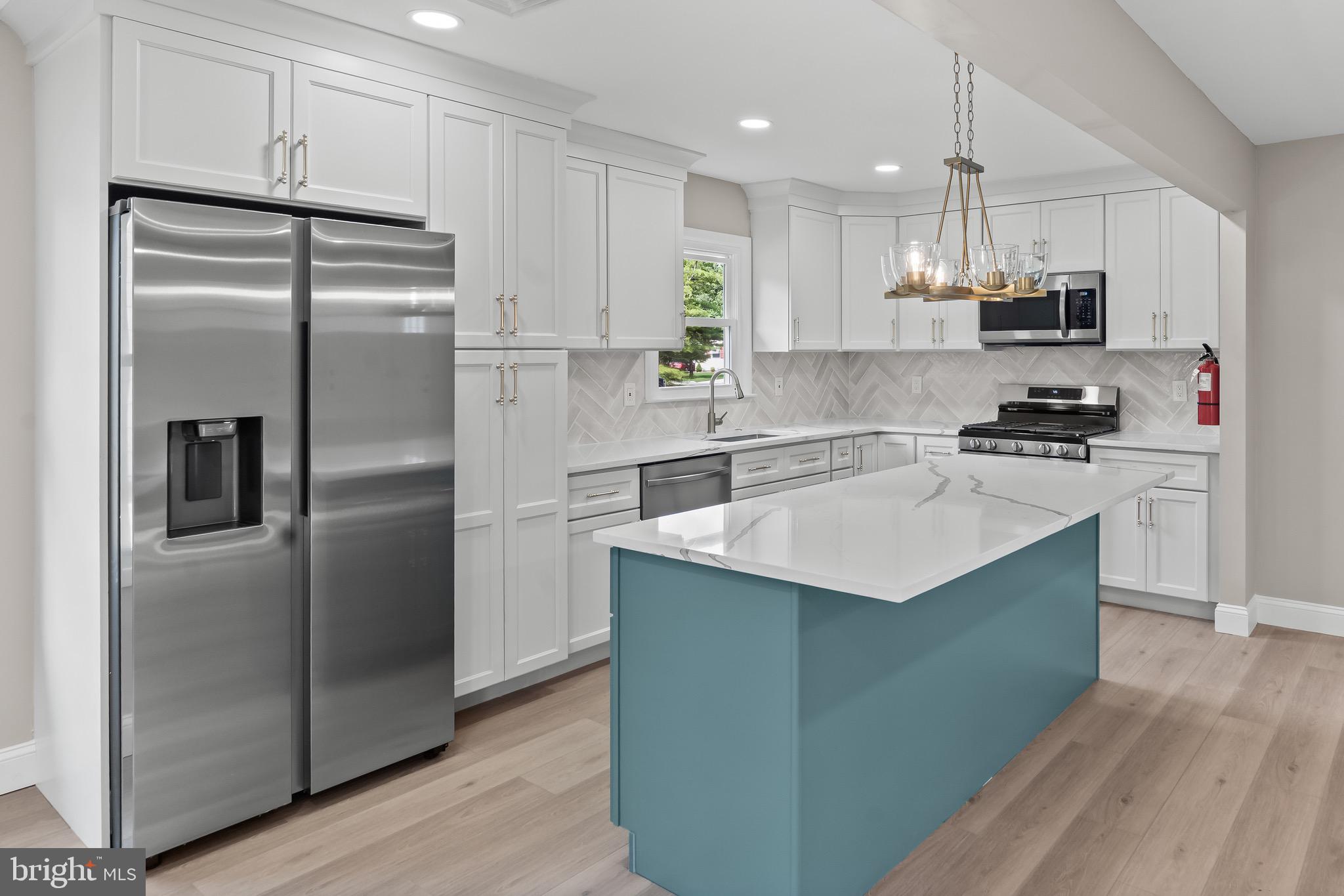 SILVER RIDGE PARK EAST - Residential