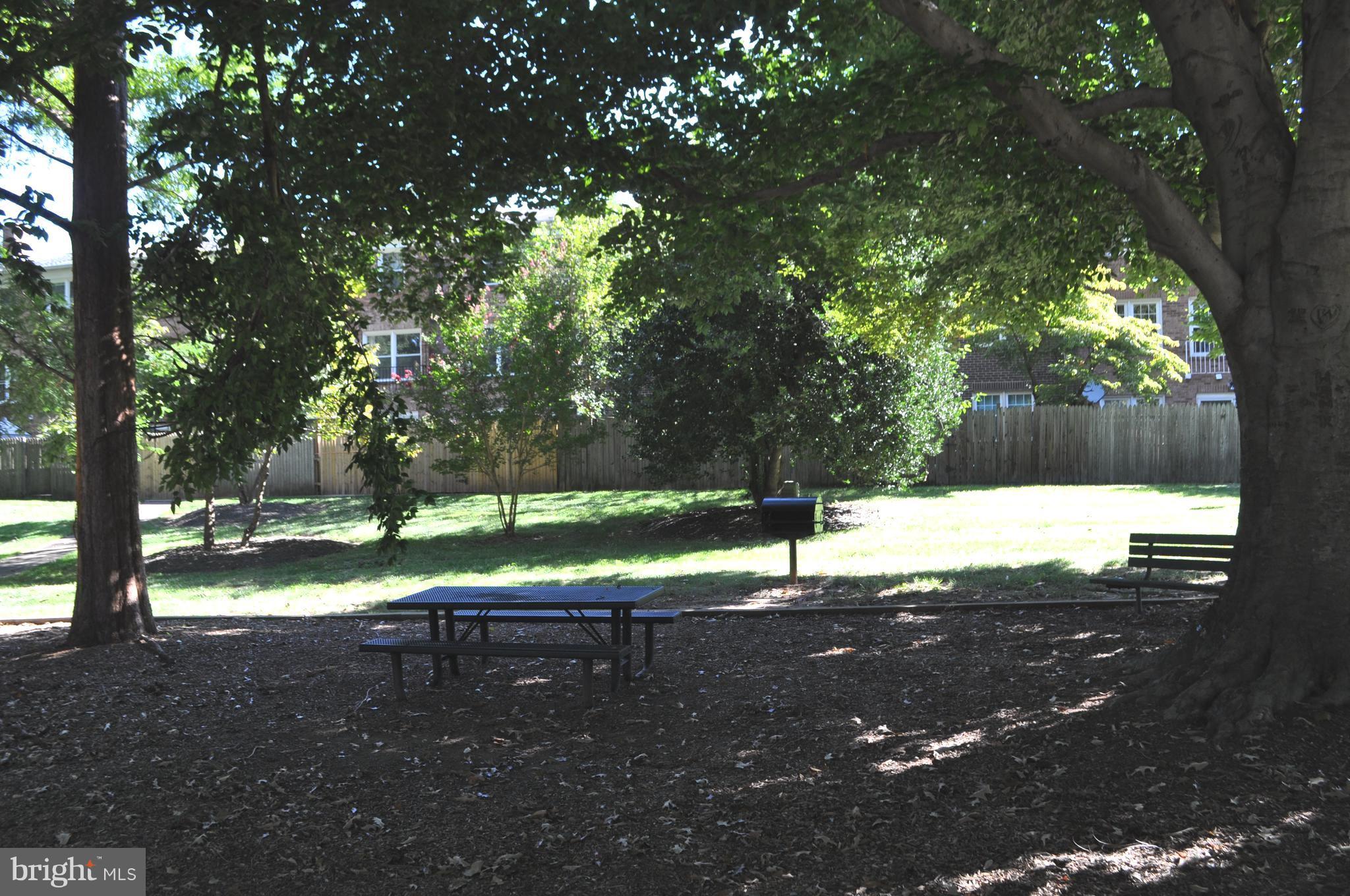 CEDAR GROVE PARK - Residential