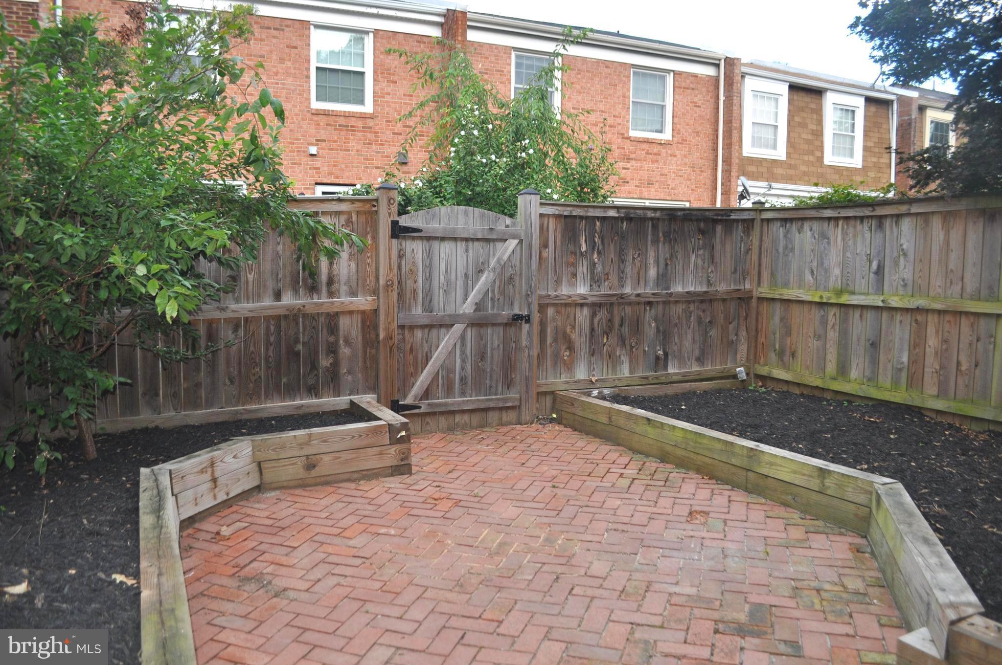 CEDAR GROVE PARK - Residential