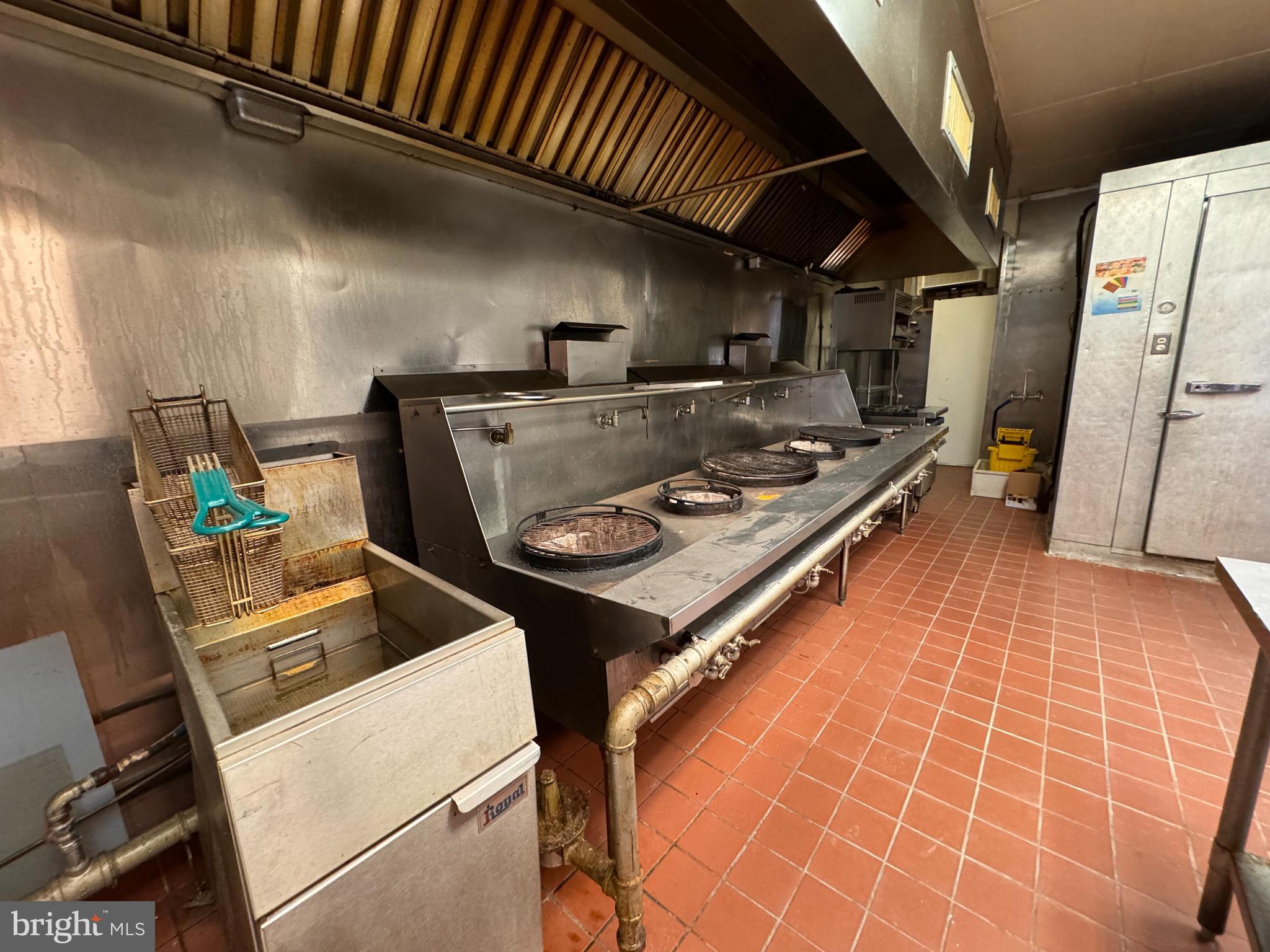 5543 TORRESDALE AVENUE