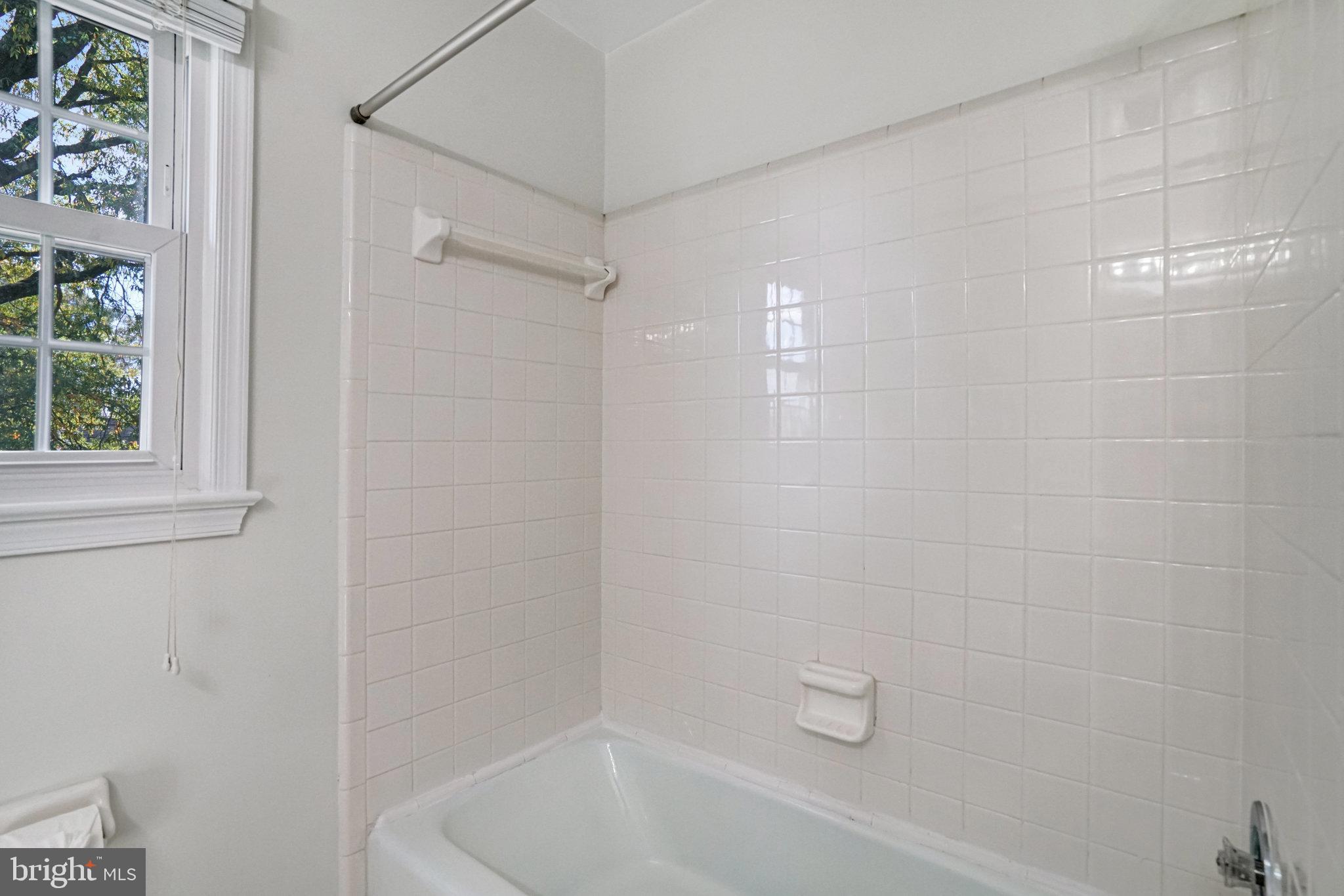 BUSH HILL WOODS - Residential Lease