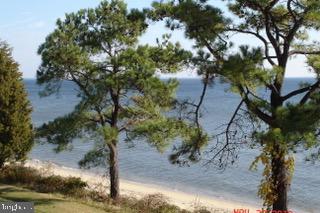 DRUM POINT - Residential